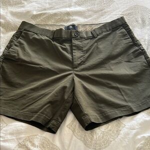 Banana Republic Olive Flat Front Shorts